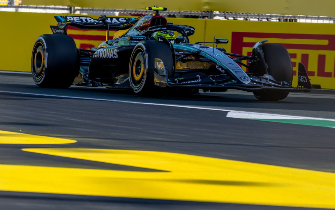 Hamilton FP1 Saudi