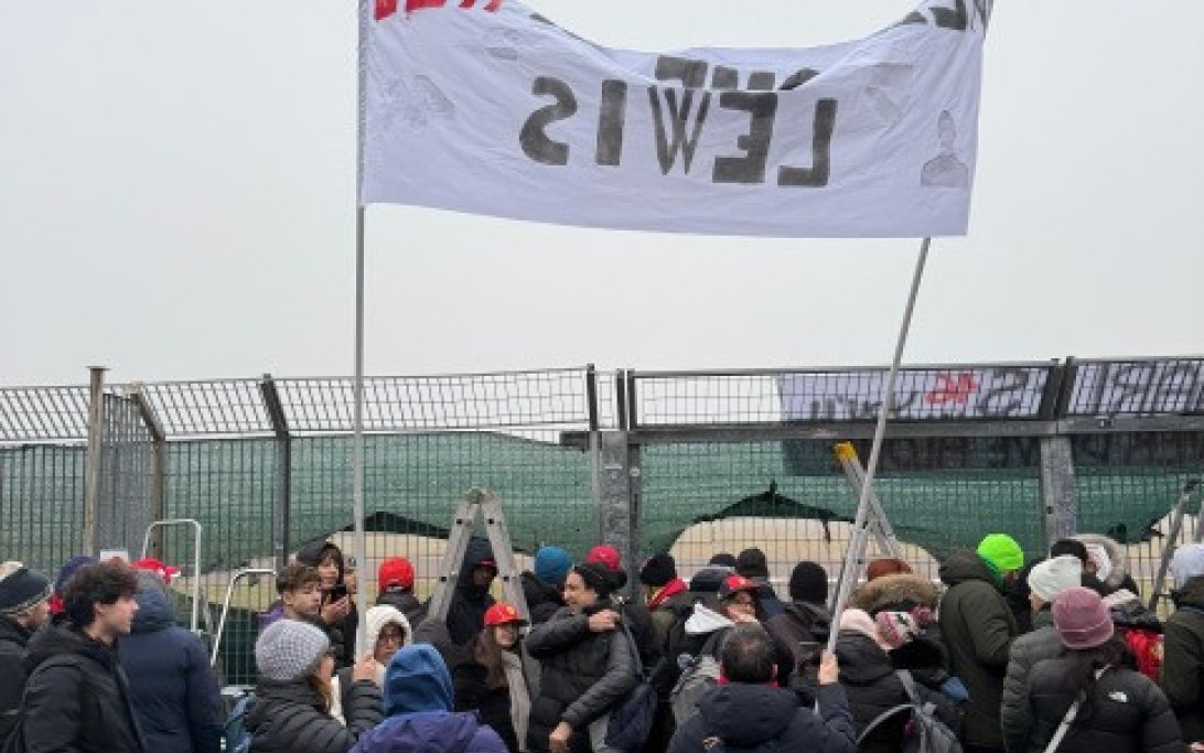 Hamilton Ferrari fans