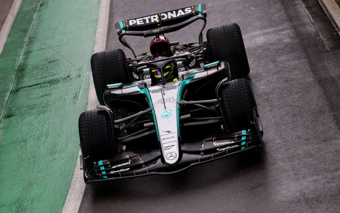 Hamilton shakedown Silverstone W15