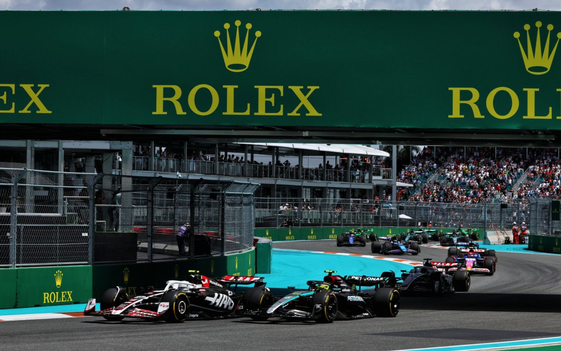 Hamilton Magnussen Miami sprint