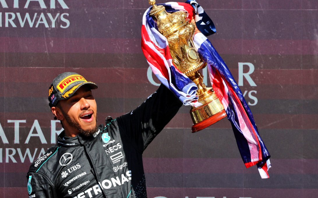 Hamilton race Silverstone