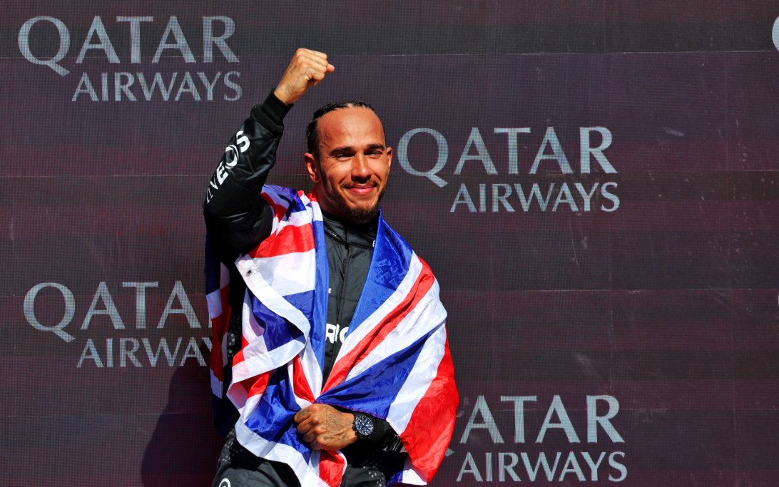 Hamilton race Silverstone