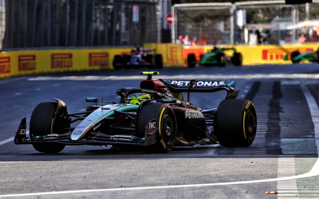 Hamilton Baku race