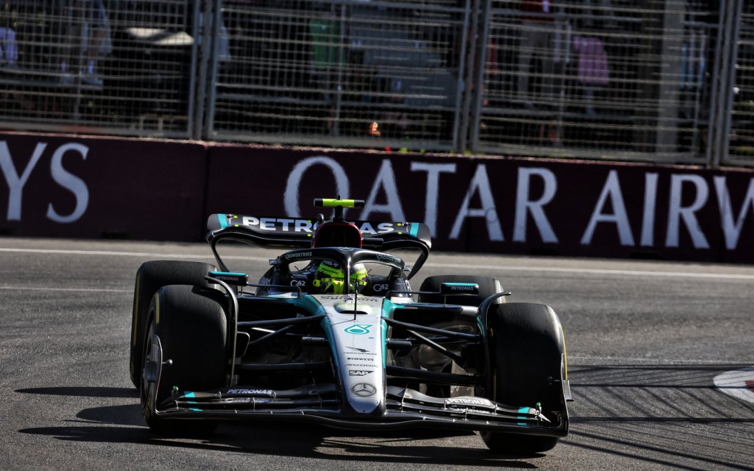 Hamilton race Baku