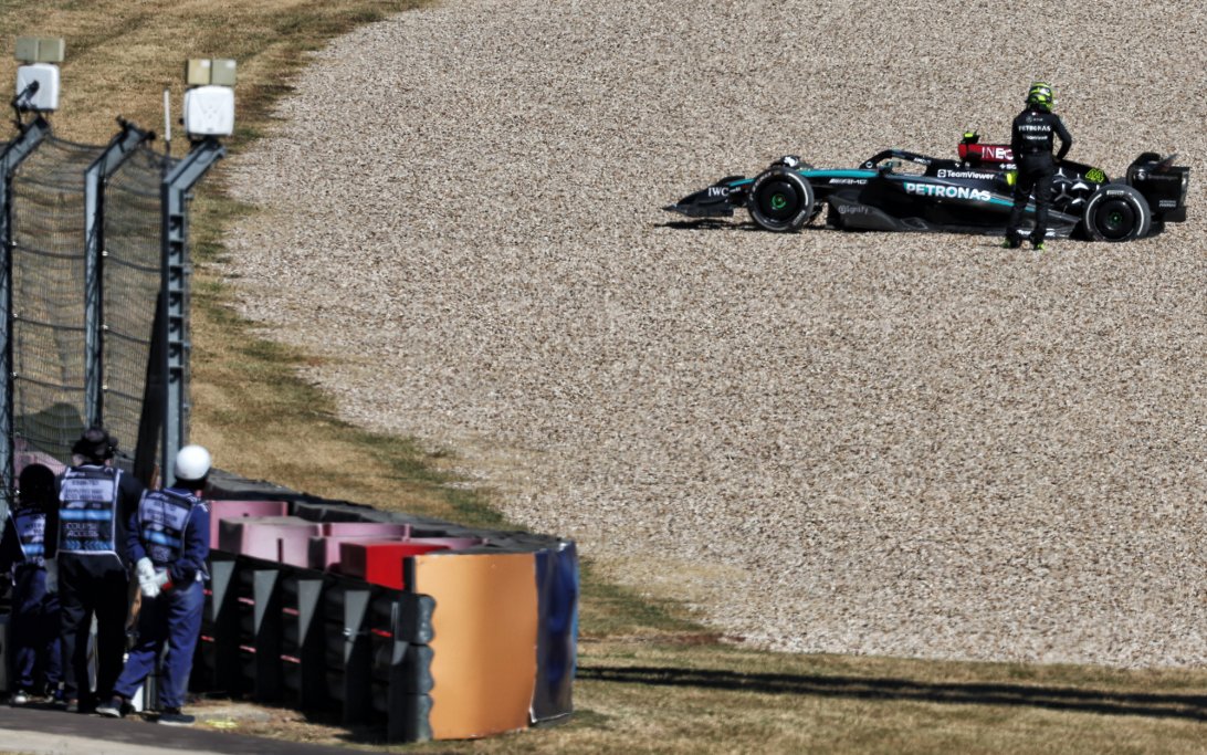 Hamilton crash Austin