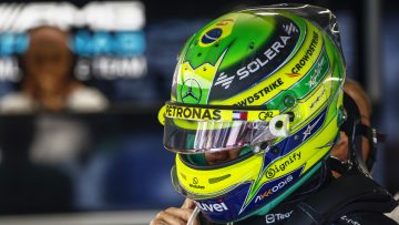 Former F1 driver points to Hamilton failing: 'It is weighing on his mind'