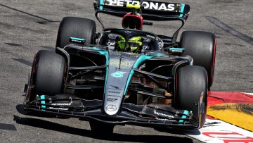 Mercedes verklaart Hamilton-tactiek in Monaco: "Zo Verstappen onder druk zetten"