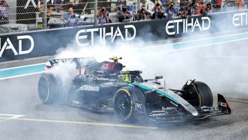 Wolff prijst Hamilton de hemel in: "Lewis reed als een wereldkampioen"