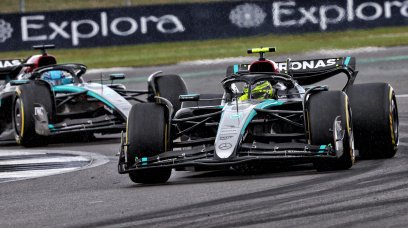 Hamilton race Silverstone