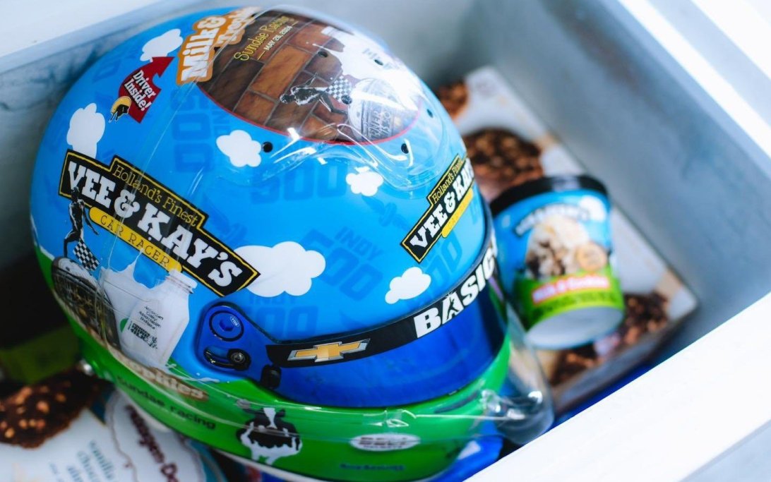Helmet Veekay Indy500