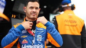 Larson krabbelt terug na uitspraken over Verstappen
