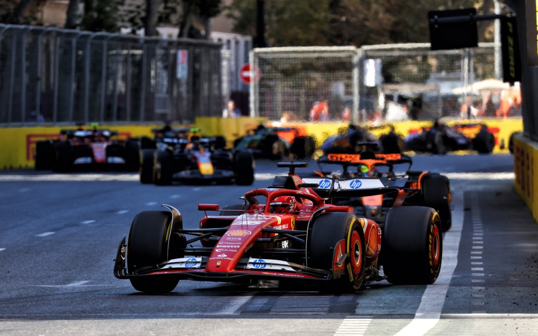 Leclerc race Baku