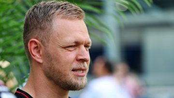 Magnussen: 'I am not a babysitter' amid Bearman rumours