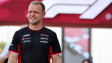 Haas zet Magnussen toch weer in een Formule 1-auto