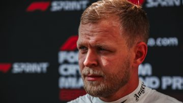 Magnussen denkt nog niet aan komst Bearman: "Ben er niet om op jonkies te letten"