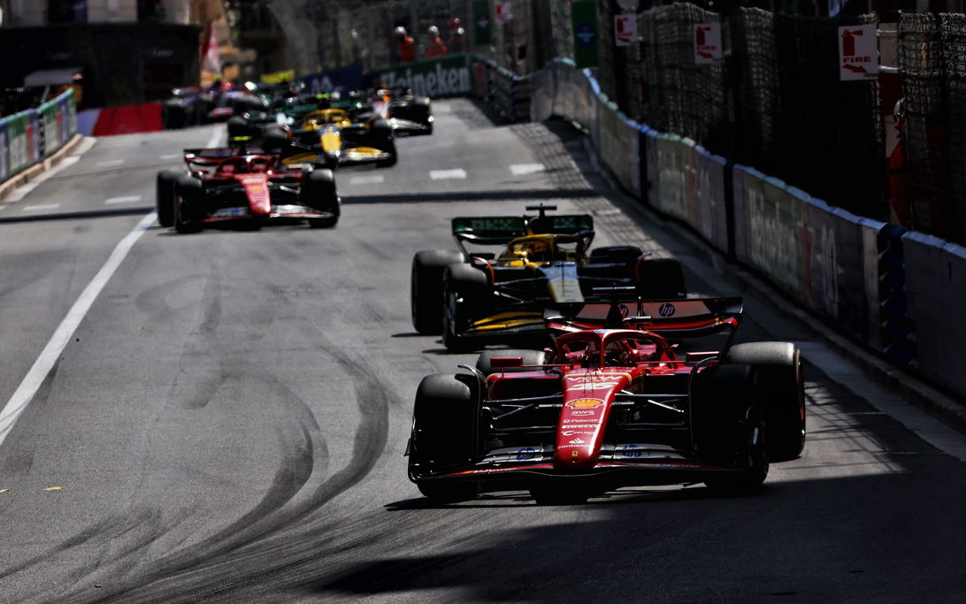 Monaco race start