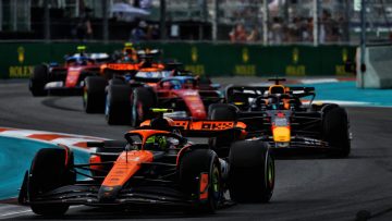 Ex-F1 team boss delivers McLaren advice in Red Bull chase