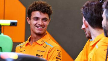 Norris spreekt Verstappen fel tegen: "Max moet een comedy beginnen"