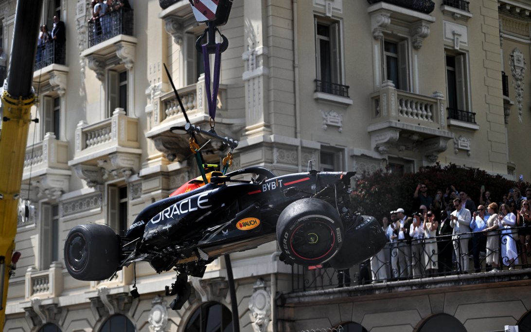 Perez crash Monaco
