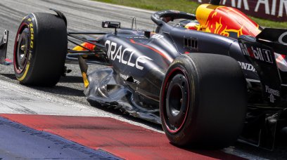 Perez hole in car Austria