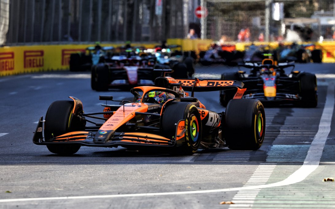 Piastri race Baku
