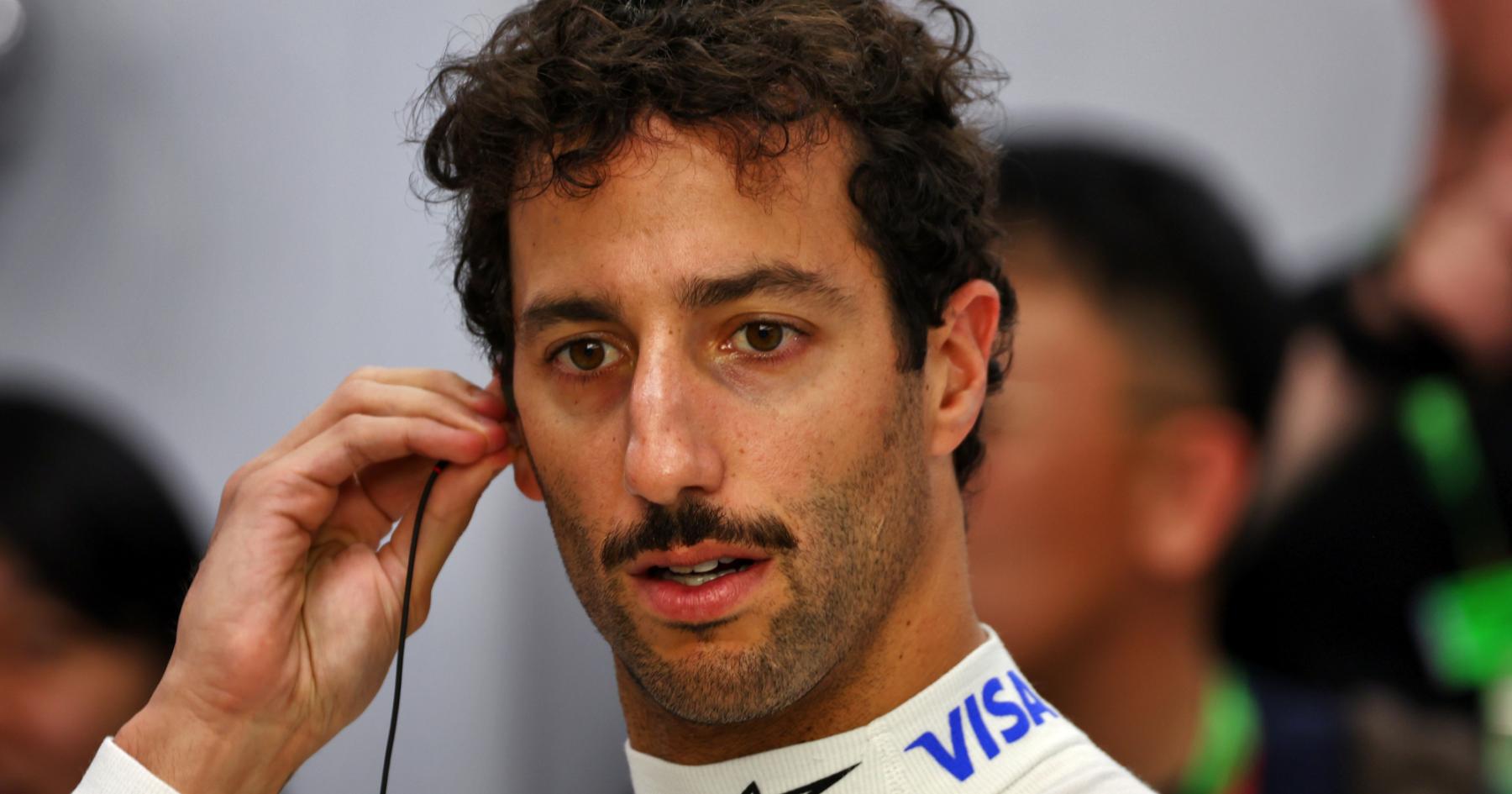 Daniel Ricciardo drops racing return hint as Lewis Hamilton shocked by penalty – RacingNews365 review