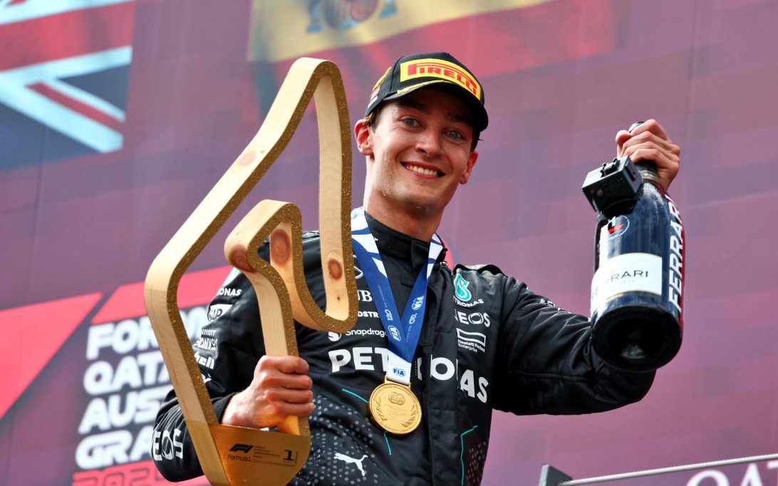 Russell podium austria