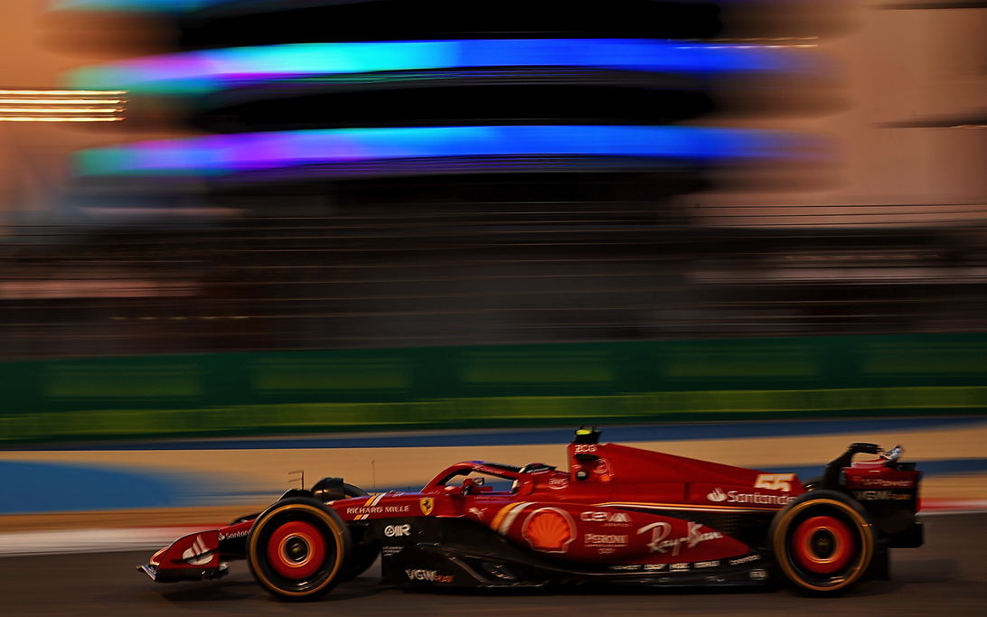 Sainz Bahrain test