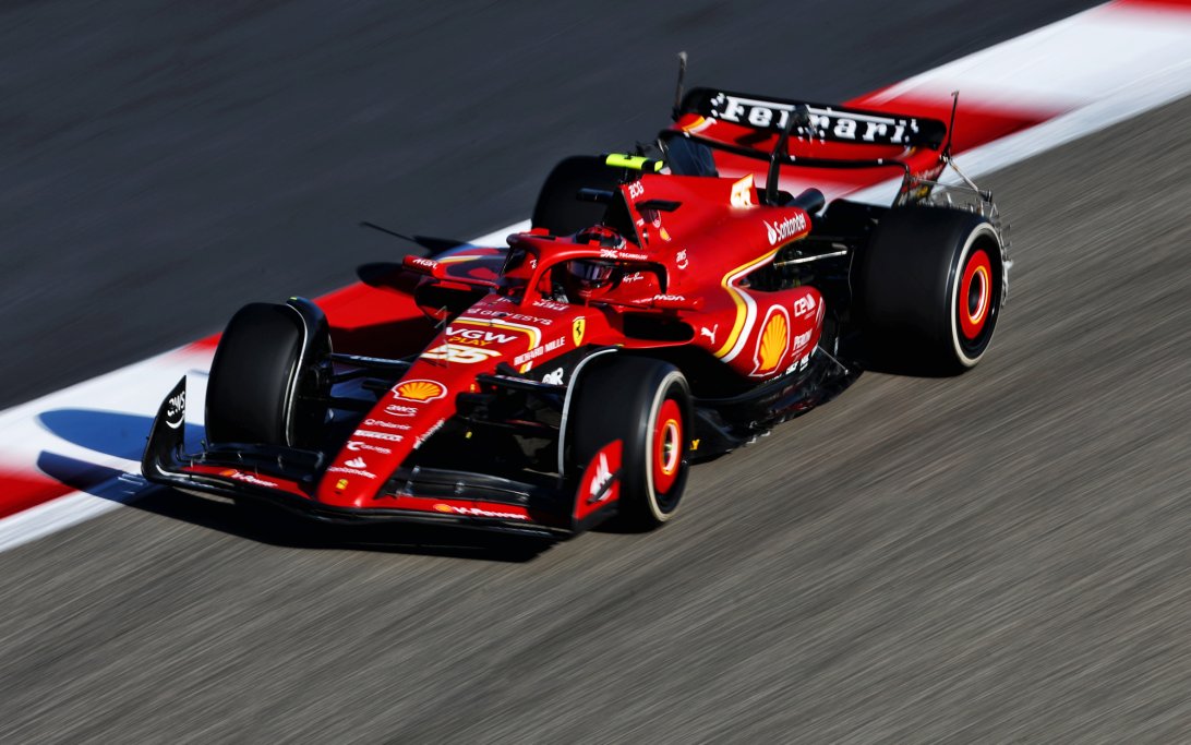 Sainz Bahrain test