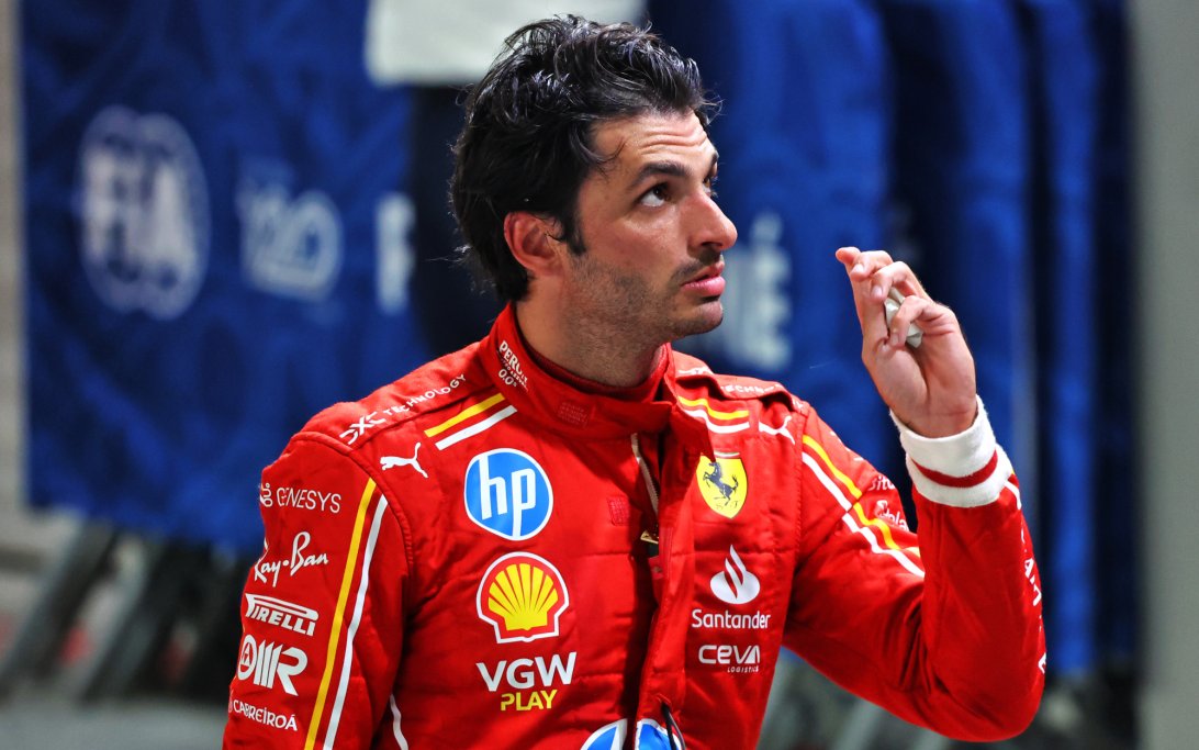 Sainz crash Qualifying Singapore