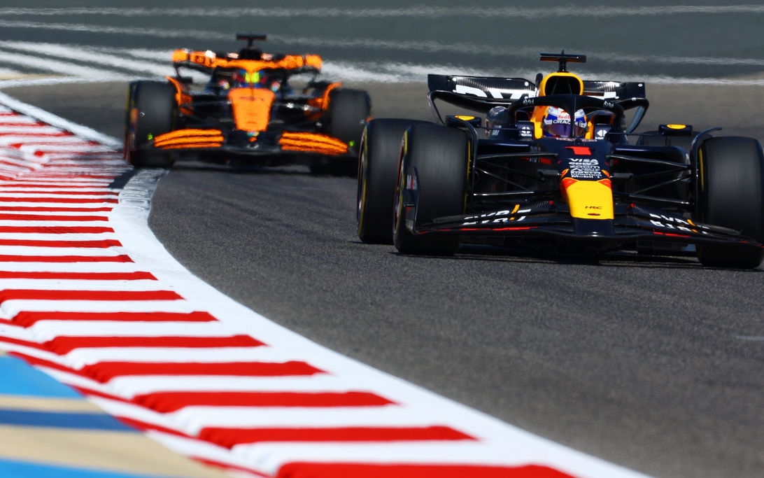 Verstappen Piastri Bahrain