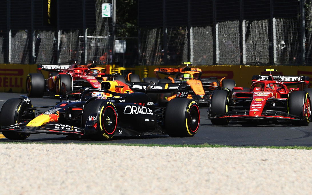 Verstappen Sainz Australia start