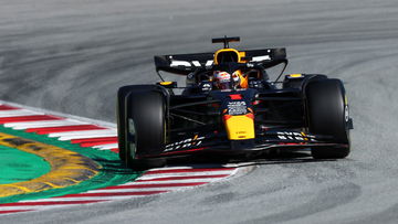 Live reacties na chaotisch einde derde training voor Verstappen in Spanje