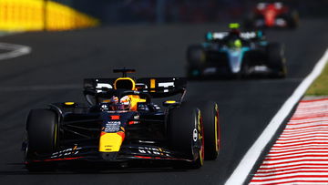 Botsende Verstappen woedend op Red Bull, podium vol verliezers na wanvertoning McLaren