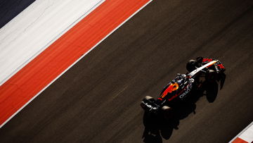 Crash Russell nekt Verstappen in kwalificatie GP VS, Norris pakt pole