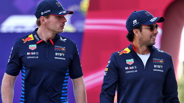 Verstappen domineert Red Bull als nooit tevoren, Hamilton stelt diep teleur