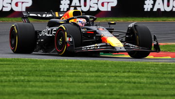 Live reacties na overtuigende poleposition Verstappen in Australië