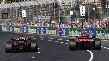 Sainz op zijn Verstappens naar dominante zege in dramarace Red Bull