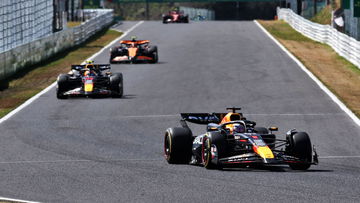 Dominante Verstappen pakt de dubbel in GP Japan