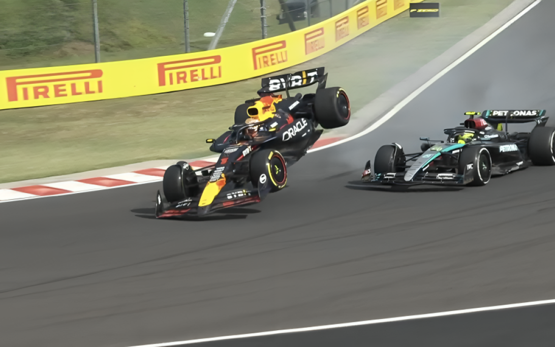 21 7 max krijgt Brits vliegles 1