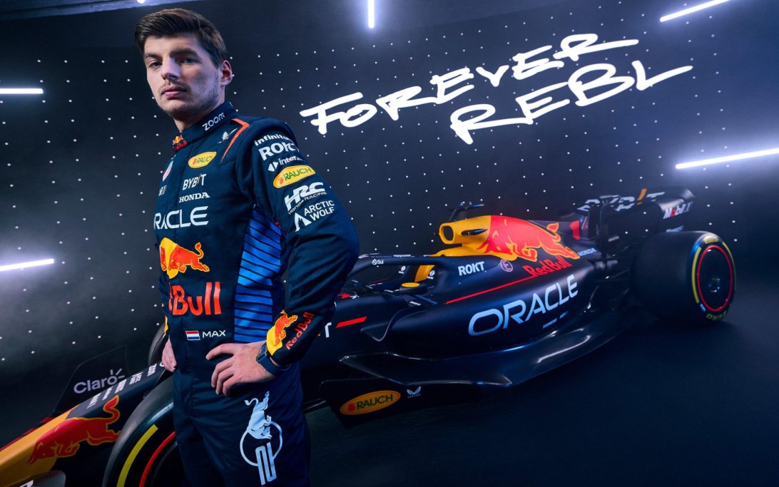 Verstappen RB20 launch