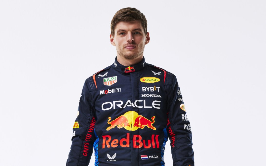 Verstappen RB20 launch