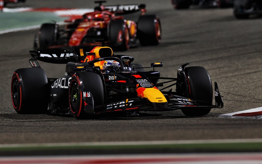Verstappen Bahrain Leclerc