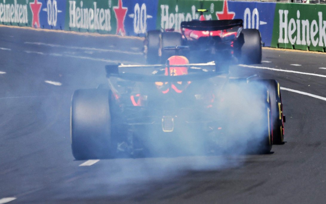 Verstappen Australia DNF smoke