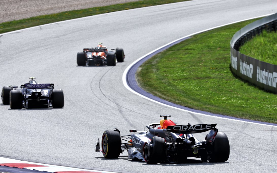 Verstappen Norris Austria crash