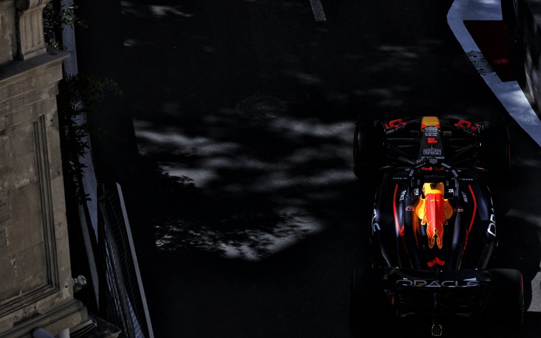 Verstappen race Baku