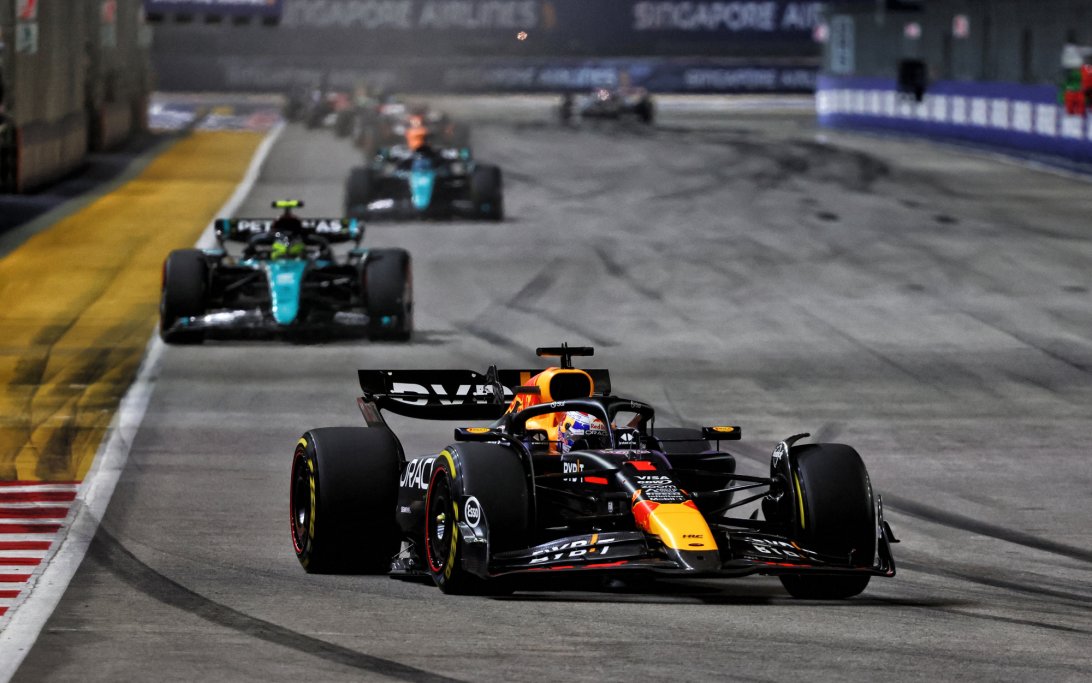 Verstappen race Singapore