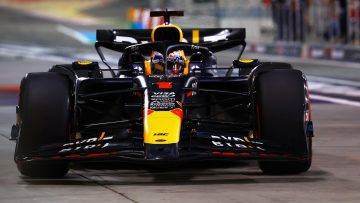 Verstappen pulls lap out of the bag for stunning Bahrain GP pole