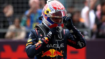 Update uit China: Strijd om Verstappen wordt vooral naast de baan gevoerd