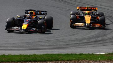 Verstappen geeft duidelijk signaal af na kopieergedrag Norris